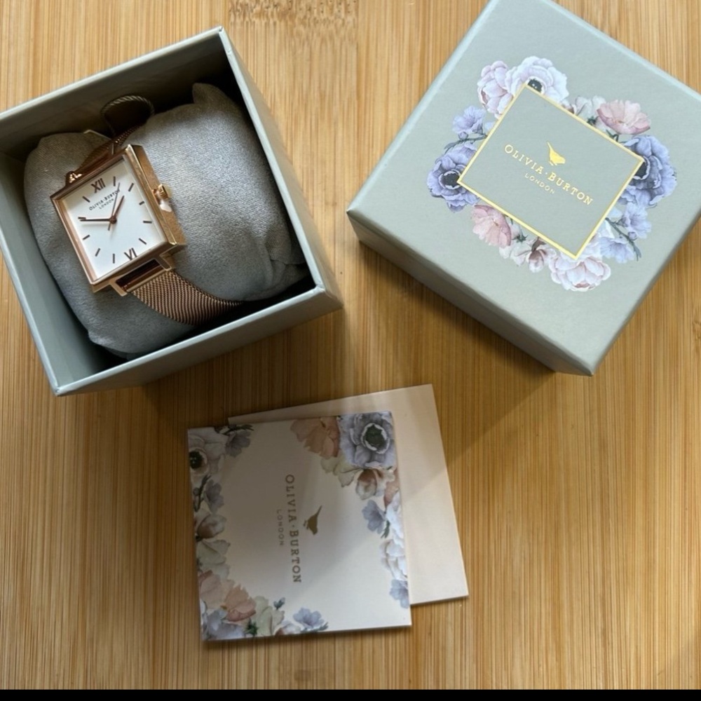 Olivia Burton Watch With 30mm White Face & RoseGold MeshBracelet - Picture 5 of 5